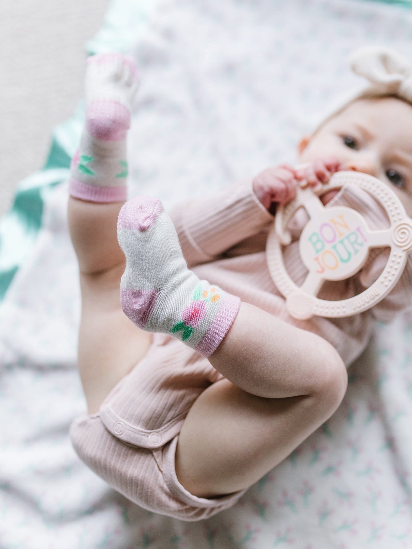 Silicone Teether Ring & Detachable Clip - Bonjour Bébé