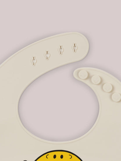 Mr. Happy Silicone Bib close up of bib closure